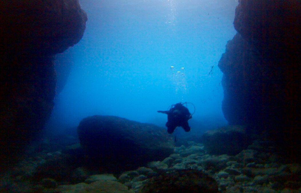 Diving Xlendi Bay, Gozo
