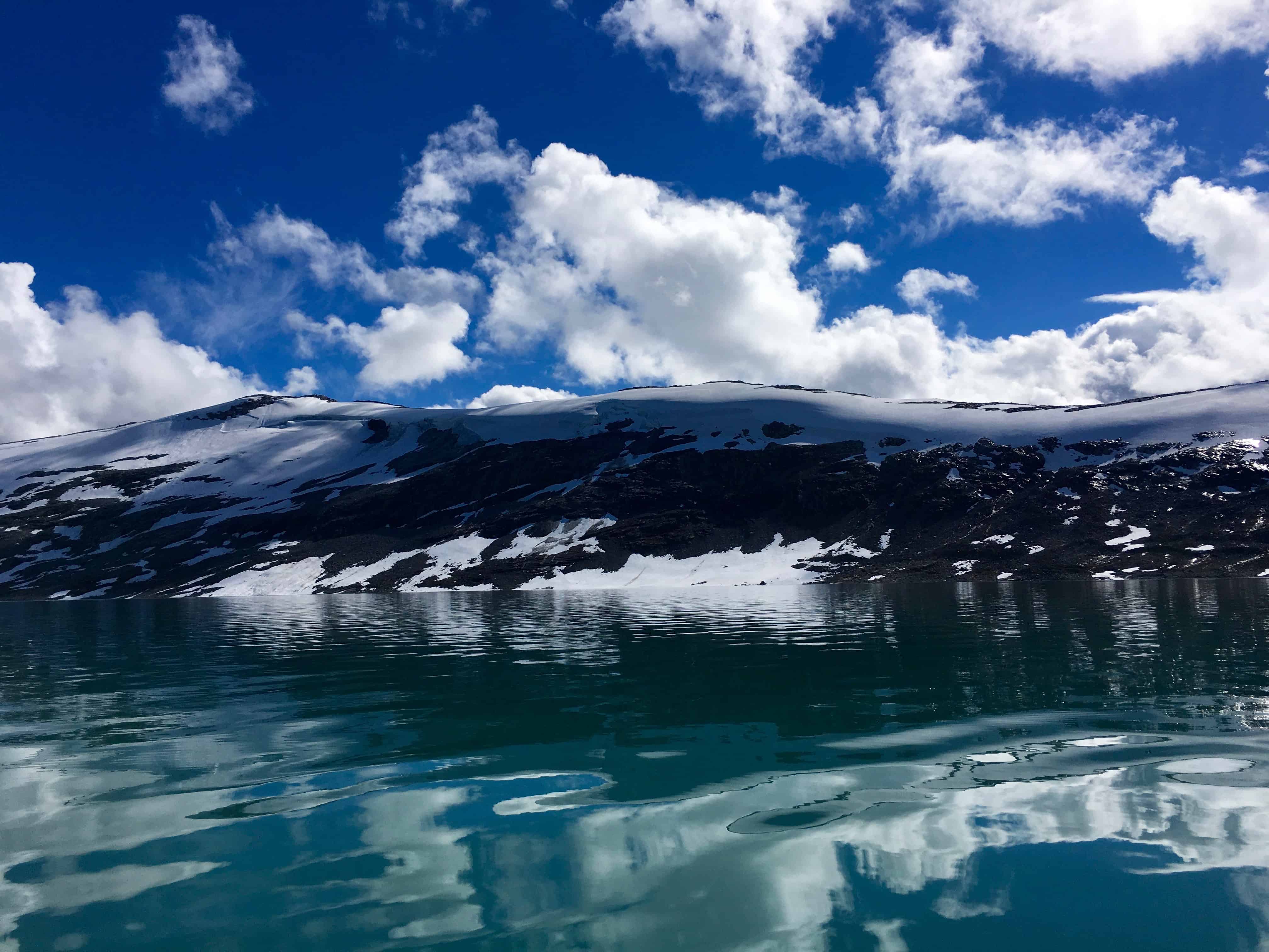 glacier-lake-views