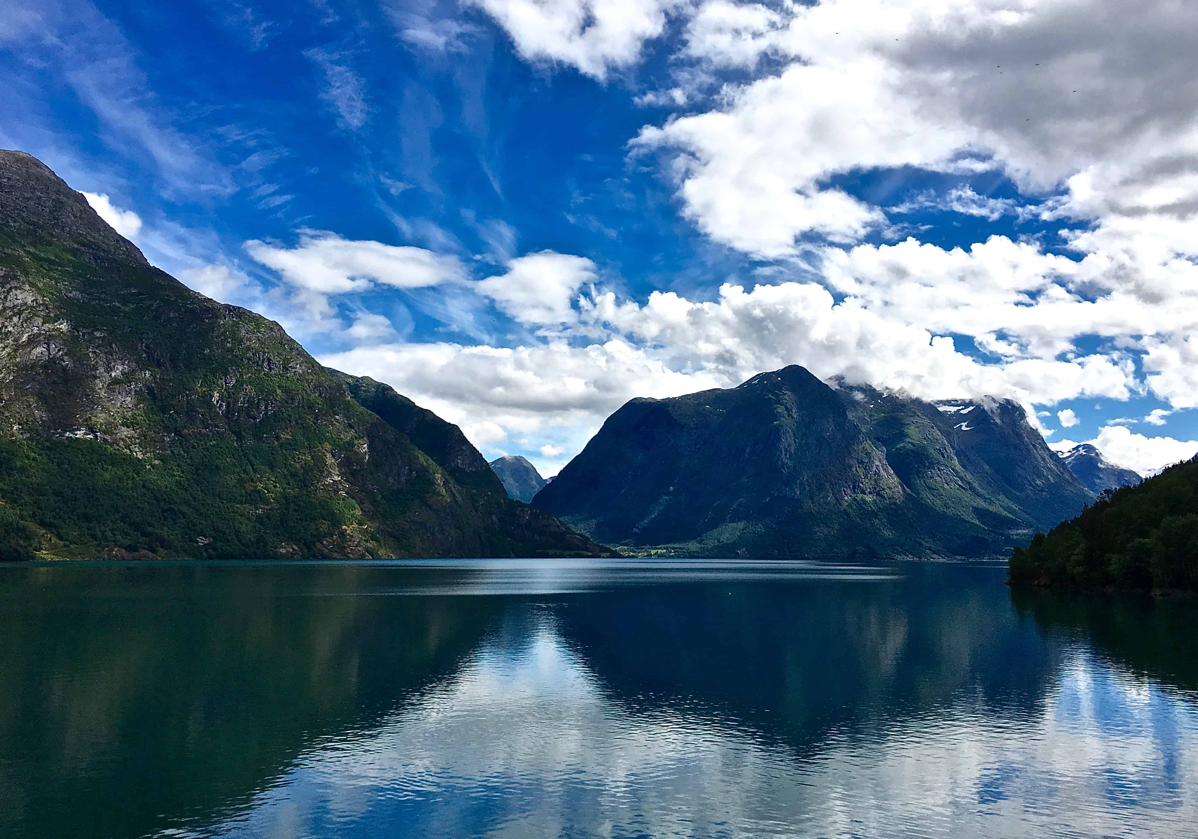 spectacular-fjord-views-of-norway