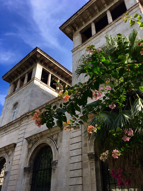The façade of the beautiful, colonial building 'La Dolce Dimora' in Havana, today home to the Museo Napoleónico. 