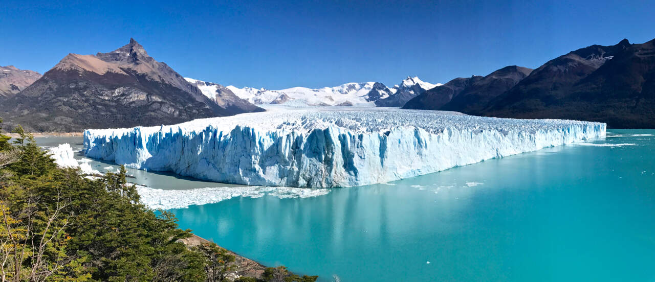 Icy Panorama: The 5-kilometre-long face that greets the visitor on a visit to Perito Moreno Glacier. 