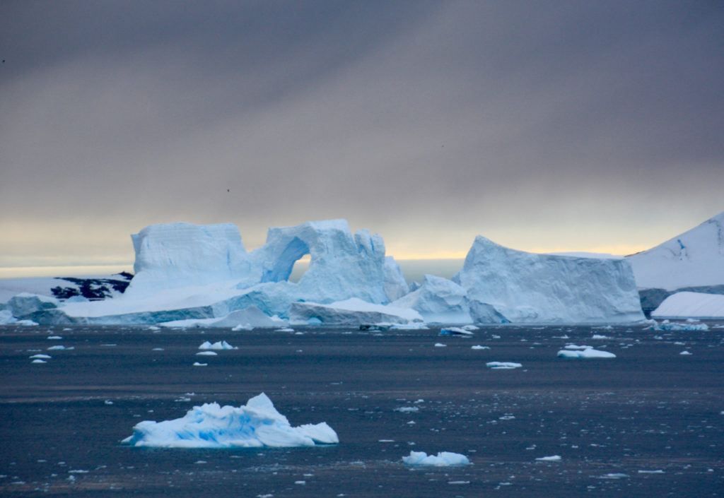 30 Photos Of Antarctica That Show Why It's The Coolest Place On Earth