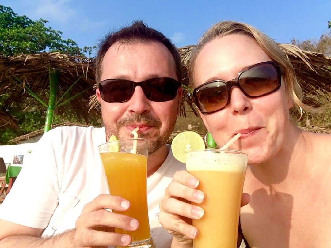 Travel as a couple and enjoy the good life, like cocktails on the beach in Myanmar
