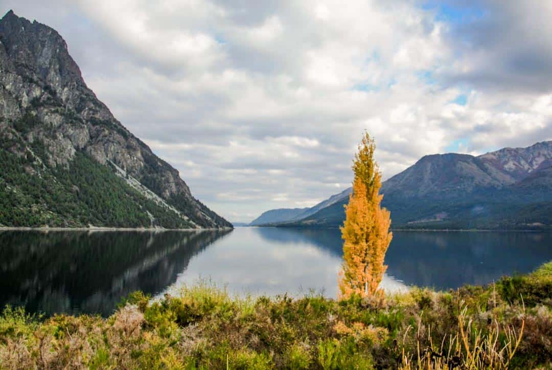 Scenic lake and mountain views can be found on the Seven Lakes Route if you have time to tour Bariloche’s surrounding area.