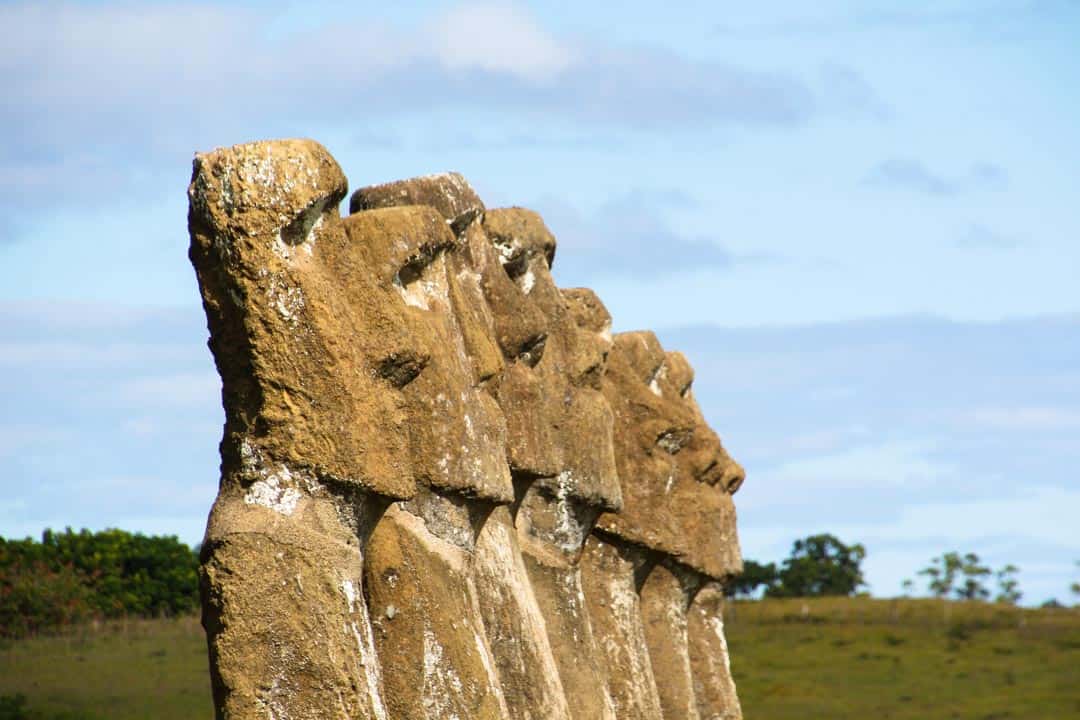 Easter Island attractions: the giant moai statues of rapa nui.