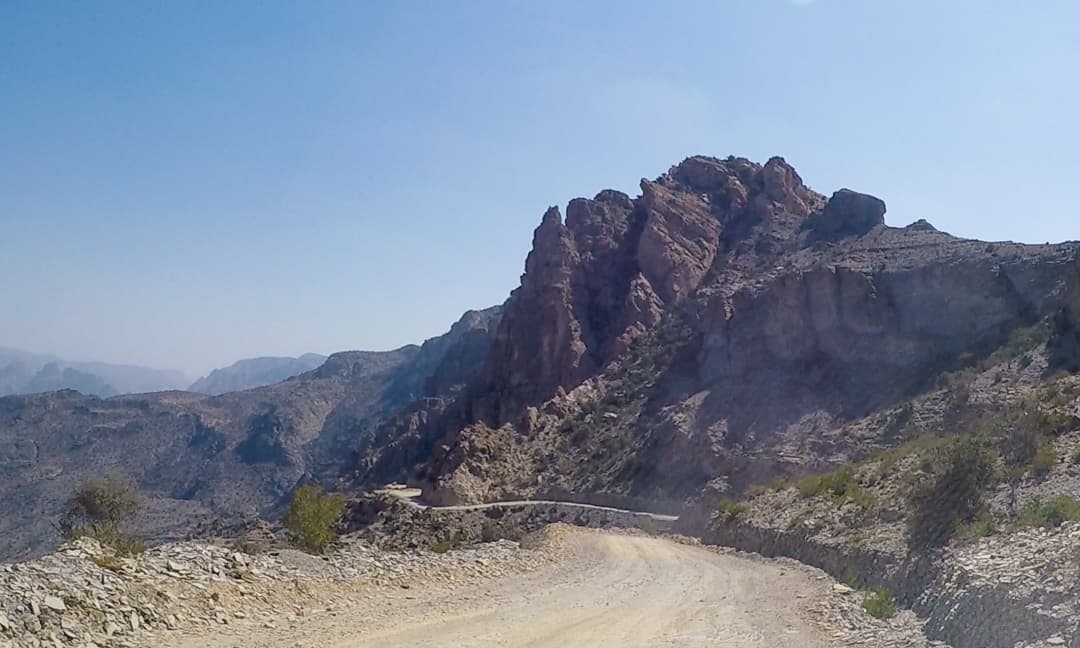 Oman self drive – navigating the dirt roads of the Al Hajar Mountains