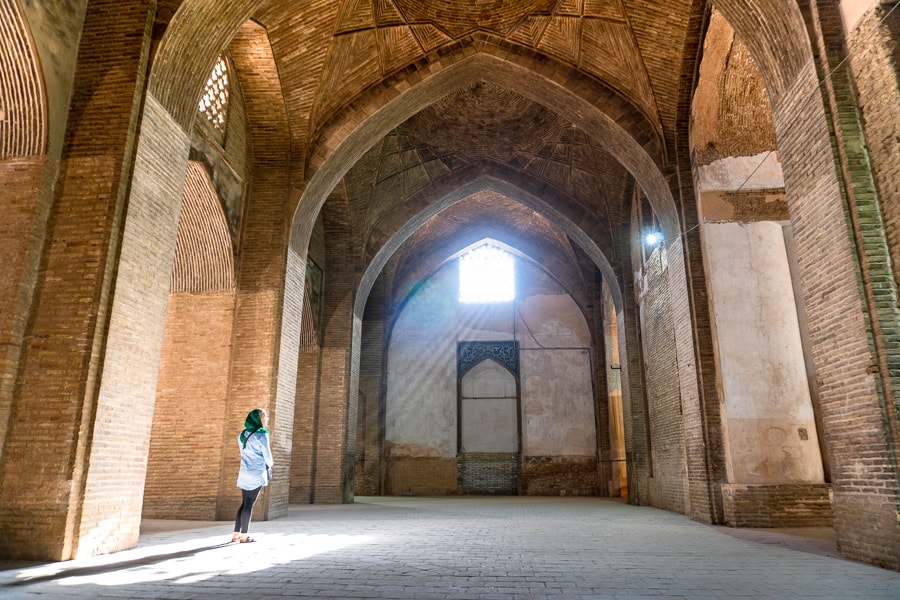 Iran Itinerary: Light Beams In Beautiful Jameh Mosque, Esfahan