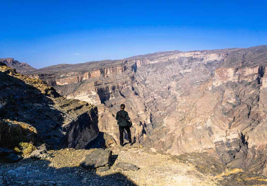 Spectacular views while hiking the Balcony Trail along the cliff edge of Wadi Al Nakhur is a real Oman adventure.