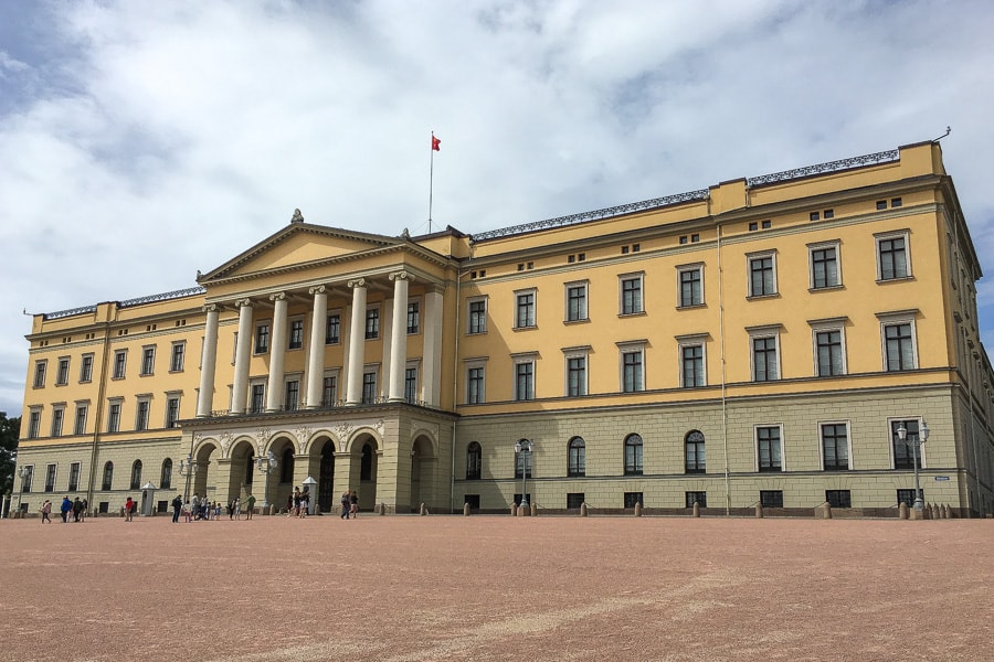 The Royal Palace is a must for your list of things to do in Oslo during a walking tour.