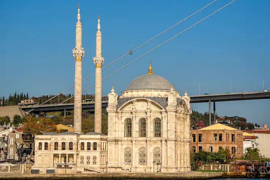 Ortaköy’s distinctive mosque and vibrant waterfront are just some of the positives of Istanbul stays in Beşiktaş district.